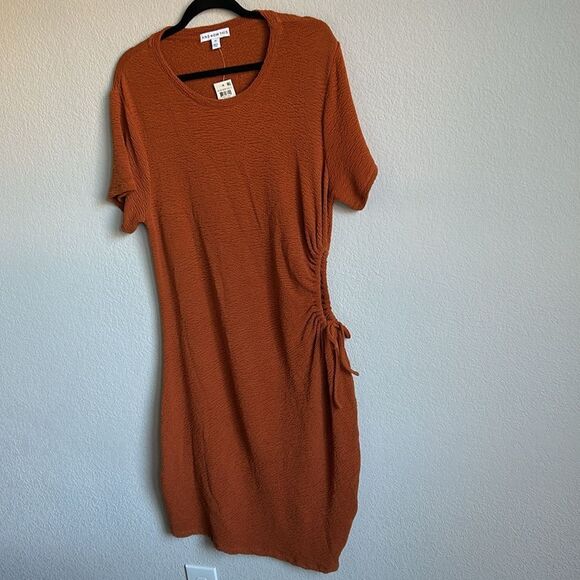 And now this Dress 2Xl size  NWT dust orange color - Picture 5 of 8